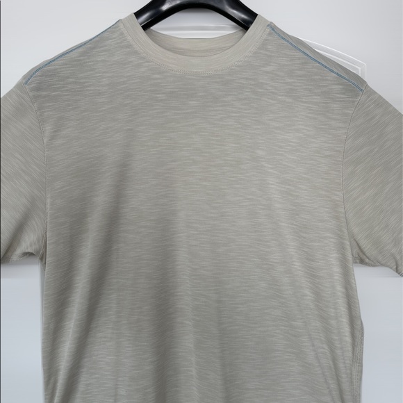 Tommy Bahama solid Color Short Sleeve Shirt - Picture 3 of 7